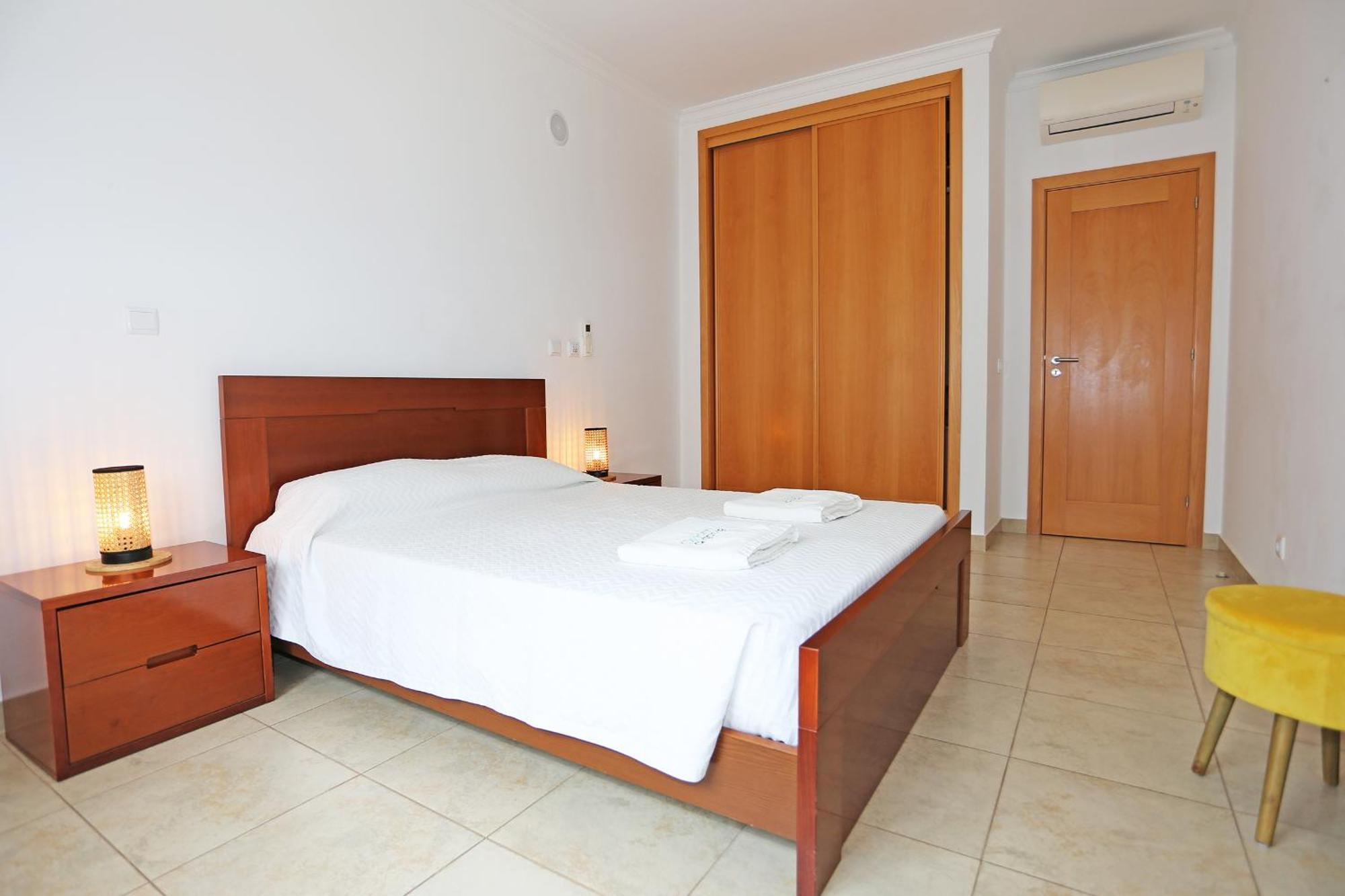 A04 - Large Modern 1 Bed Apartment With Pool 라고스 외부 사진