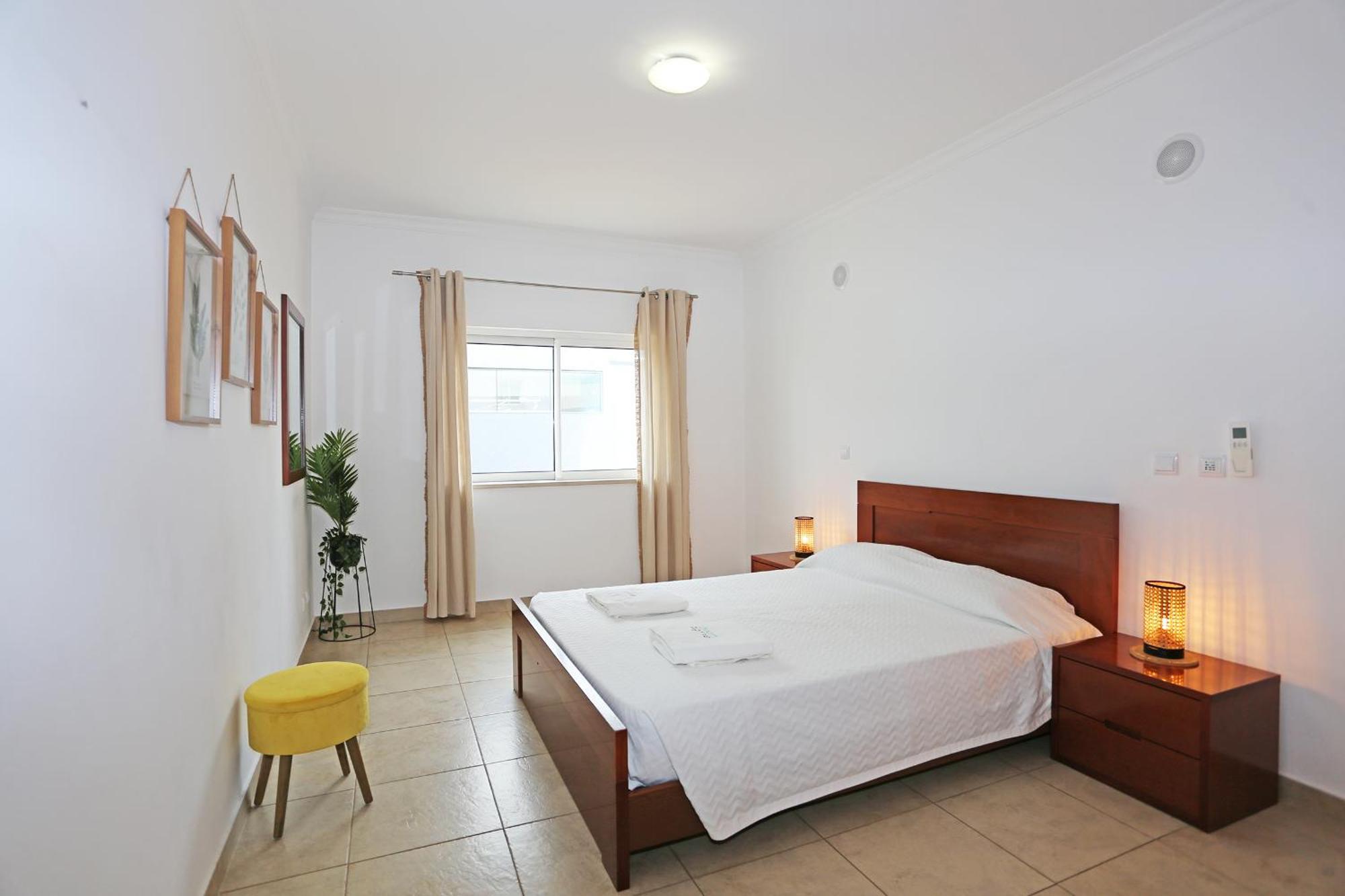 A04 - Large Modern 1 Bed Apartment With Pool 라고스 외부 사진